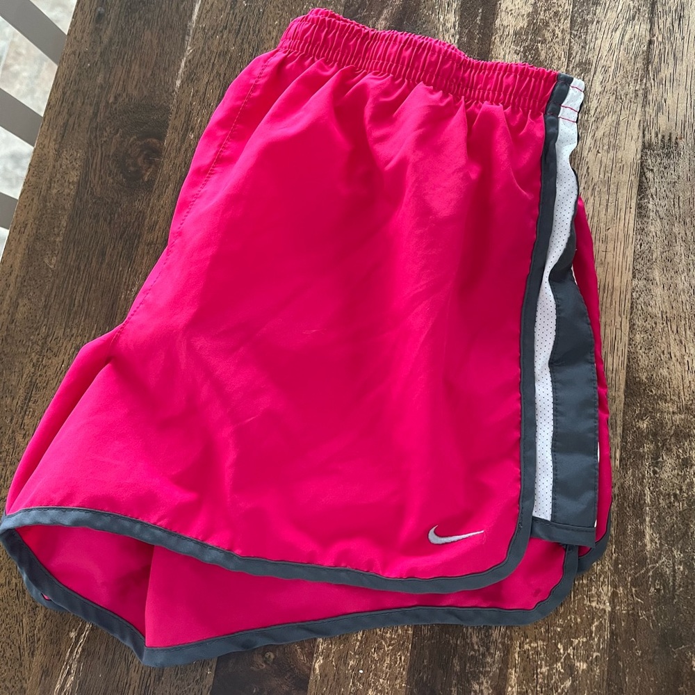 Nike drifit athletic shorts running shorts pink